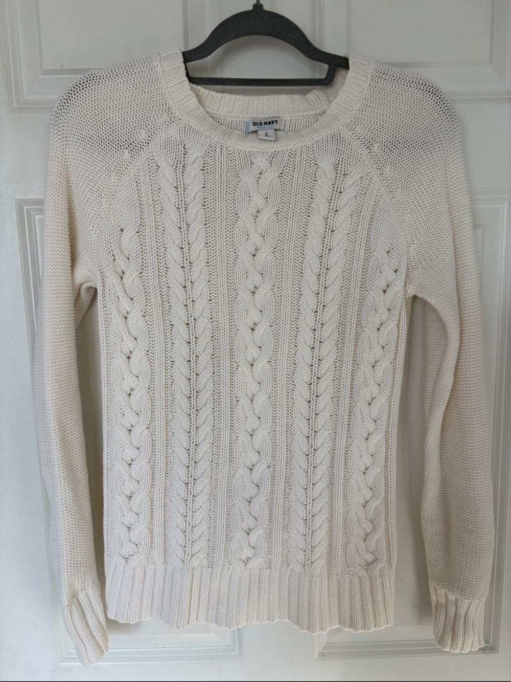 MUST GO! Old Navy Cable-Stitch Crewneck Sweater